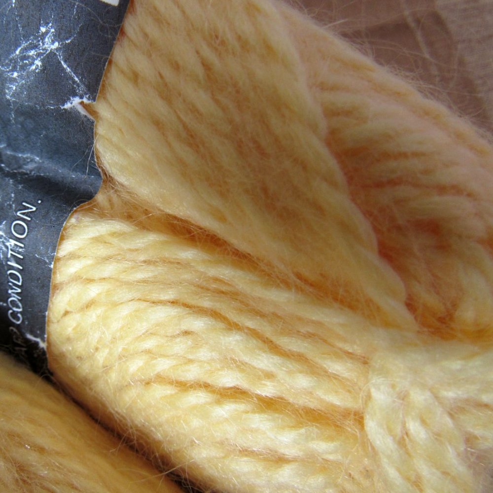 Lot 5 sks Patons Charm Yarn, Wool Blend, Yellow(1699), 50g each